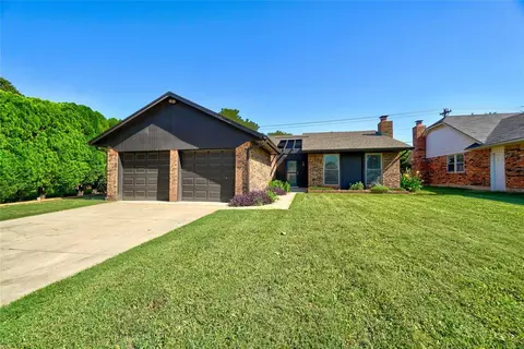 1213 Apollo Rd, Edmond, OK 73003