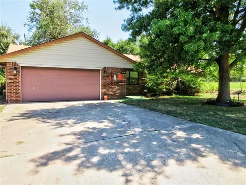 501 Mark St, Tecumseh, OK 74873