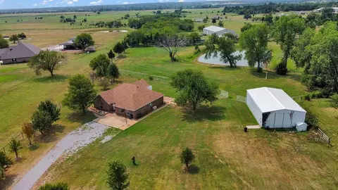 14236 290th St, Blanchard, OK 73010