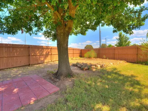 1901 Oak Dr, Moore, OK 73170 photo 6