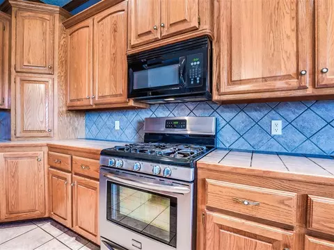 1901 Oak Dr, Moore, OK 73170 photo 18