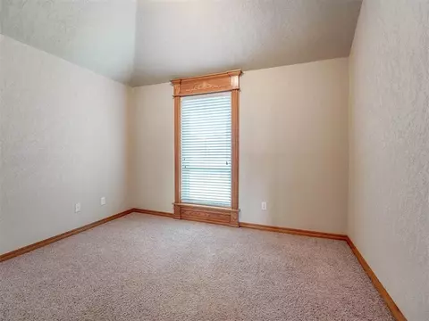 1901 Oak Dr, Moore, OK 73170 photo 23