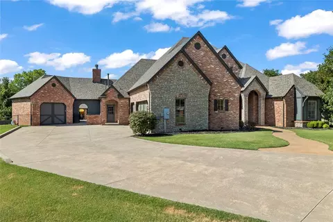 3601 Hunters Creek Rd, Edmond, OK 73003