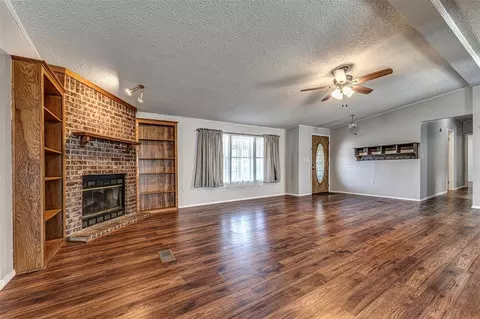 115 S Main St, Tryon, OK 74875 photo 2