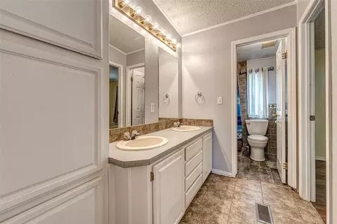 115 S Main St, Tryon, OK 74875 photo 12