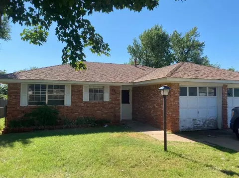 1213 N Blackwelder Ave, Edmond, OK 73034