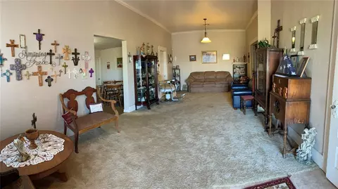1954 E Tamarack, Altus, OK 73521 photo 2
