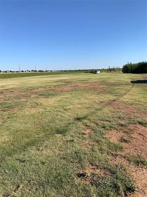 1954 E Tamarack, Altus, OK 73521 photo 14
