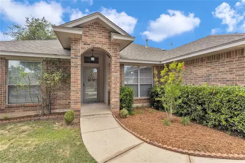 13205 Cloverleaf Ln, Oklahoma City, OK 73170