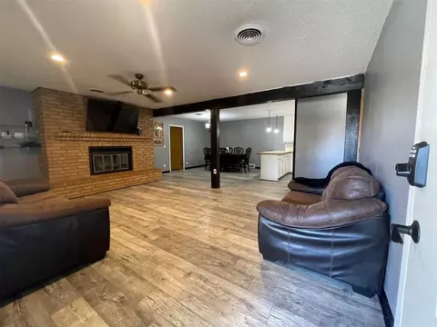 315 S Will Rogers St, Guymon, OK 73942 photo 3