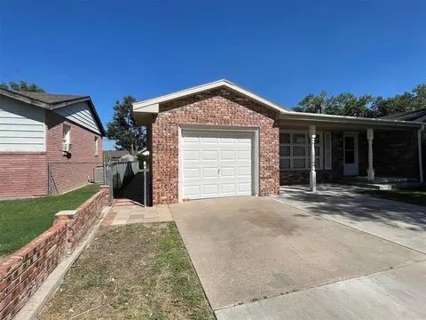 315 S Will Rogers St, Guymon, OK 73942 photo 2