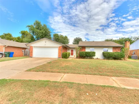 221 Cindy Ave, Norman, OK 73071