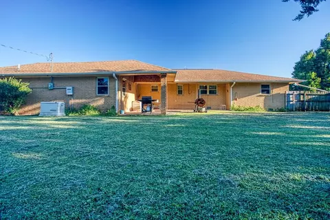 308 Williams St, Okeene, OK 73763 photo 37