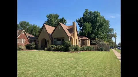 300 E 5th St, Edmond, OK 73034