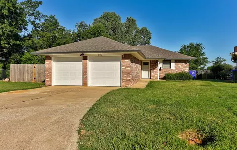 2712 Wyandotte Way, Norman, OK 73071