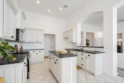 4133 Moorgate Cir, Norman, OK 73072 photo 18