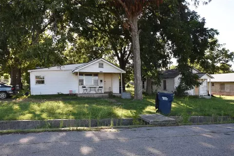 1105 N Park St, Seminole, OK 74868