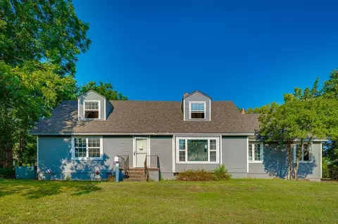1215 S High School St, Ada, OK 74820
