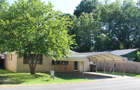1206 SE Jefferson, Idabel, OK 74745