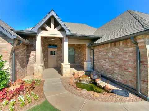 4100 Acoma Dr, Moore, OK 73160 photo 3