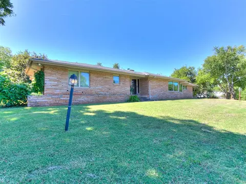 3209 E Maxwell Dr, Forest Park, OK 73121