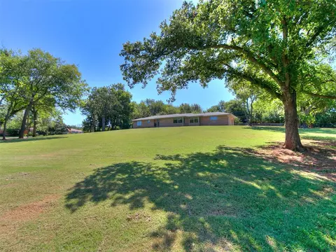 3209 E Maxwell Dr, Forest Park, OK 73121 photo 4