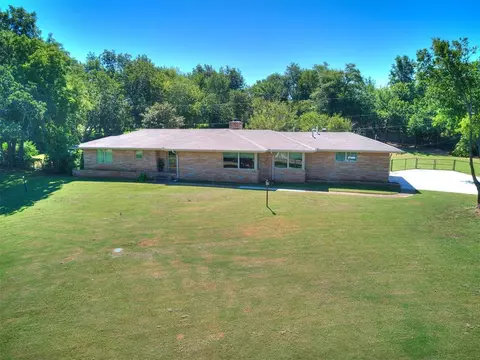 3209 E Maxwell Dr, Forest Park, OK 73121 photo 9