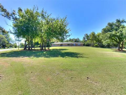 3209 E Maxwell Dr, Forest Park, OK 73121 photo 5