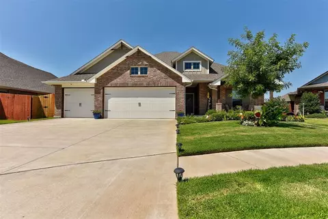 3704 Ellies Pl, Norman, OK 73072