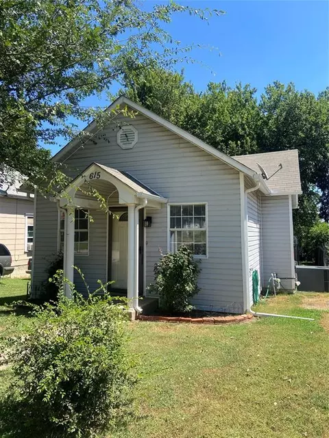 615 S Roberts, El Reno, OK 73036