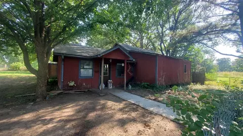 411 E Hickory St, Holdenville, OK 74848