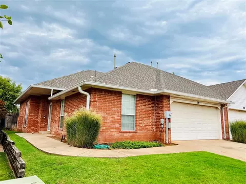 509 S Santa Fe Ave #151, Edmond, OK 73003