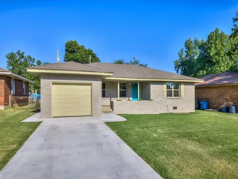 2404 W Glenhaven Dr, Midwest City, OK 73110