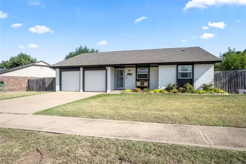 1101 SE 11th St, Moore, OK 73160
