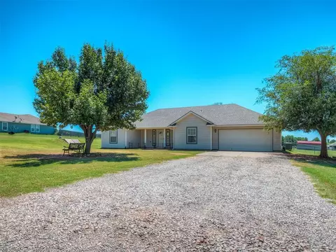 1416 Kristen Ln, Blanchard, OK 73010