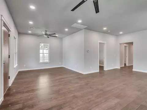 617 E Mansur Ave, Guthrie, OK 73044 photo 4