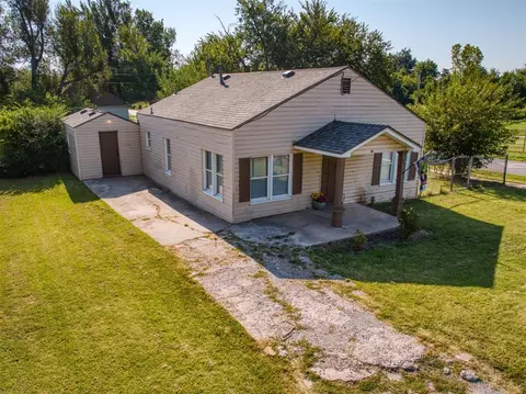 821 S Roberts Ave, El Reno, OK 73036