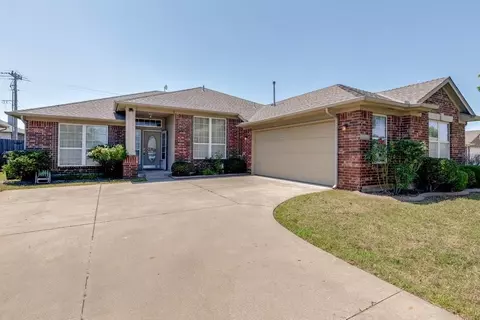 16109 Big Cypress Dr, Edmond, OK 73013