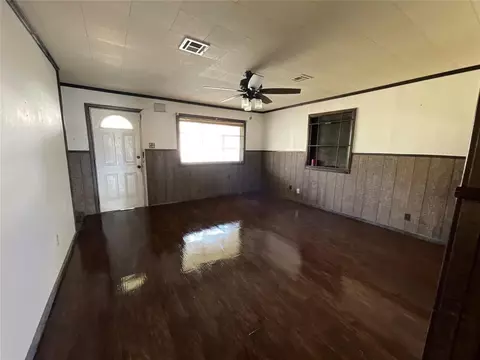 21425 Eighth St, Hinton, OK 73047 photo 8