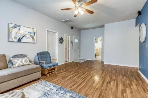 217 E Vilas Ave, Guthrie, OK 73044 photo 9