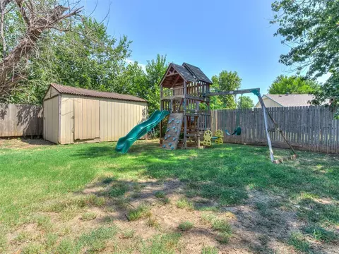 1704 Willow Brook St, Moore, OK 73160 photo 17