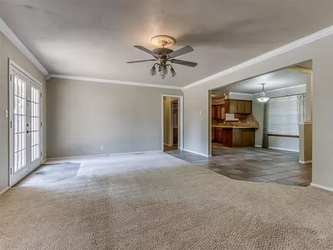 1704 Willow Brook St, Moore, OK 73160 photo 5