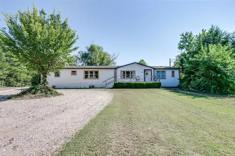 3574 Glenn Dr, Edmond, OK 73034