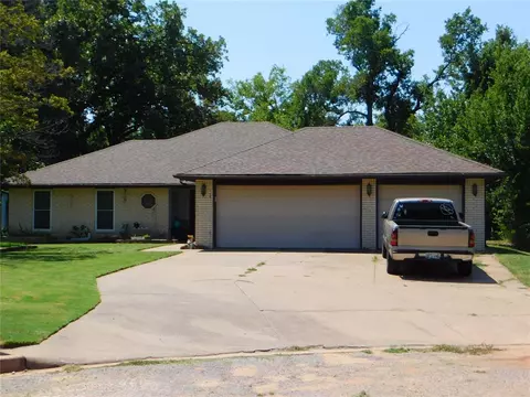 816 Tanglewood St, Guthrie, OK 73044