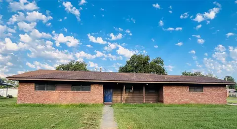 1223 Glenwood, Prague, OK 74864