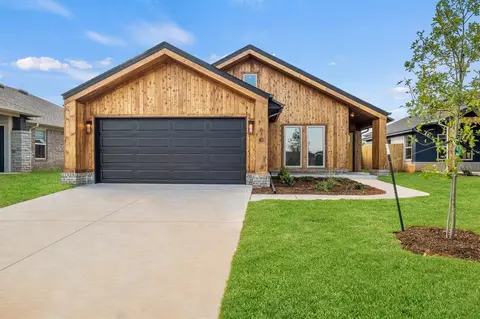 610 Ozark Ln, Norman, OK 73069