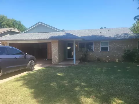 1315 Kingston Rd, Norman, OK 73071