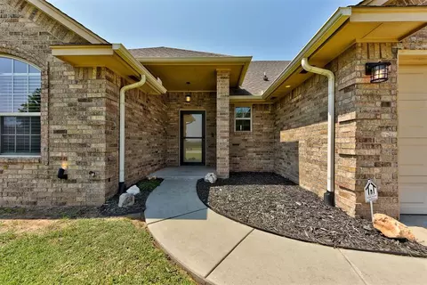 287 Hillside Dr, Harrah, OK 73045 photo 4