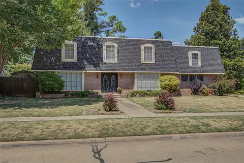 1426 Brookdale Dr, Norman, OK 73072