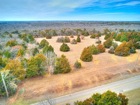 2 North Post Road, Arcadia, OK 73007